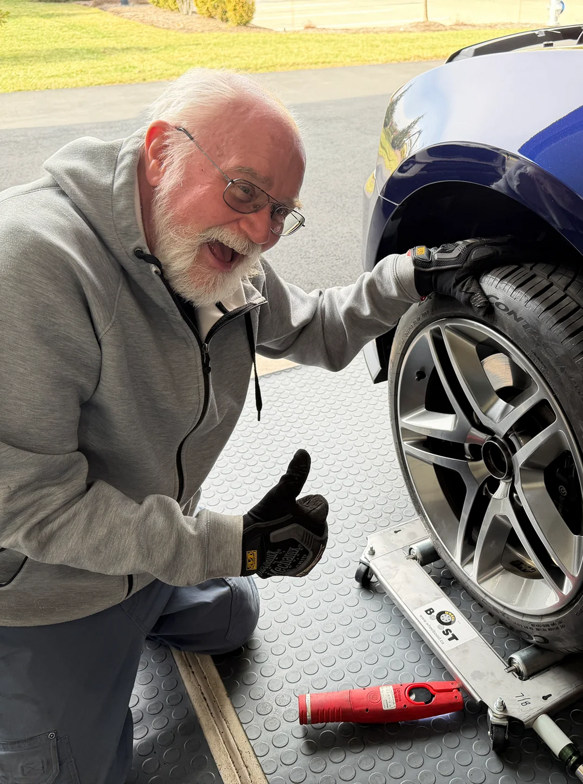 Quick and Easy Wheel Change Tool - Lift, rotate, align. Done.  WB-18-30-SS